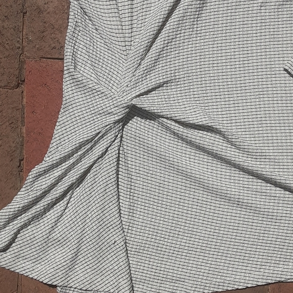 NWT 2 Pack Size Medium Clothing Lot - Picture 9 of 13